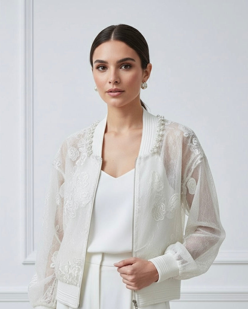 Jaqueta com Bordado e Pérolas – Elegância em um Só Look