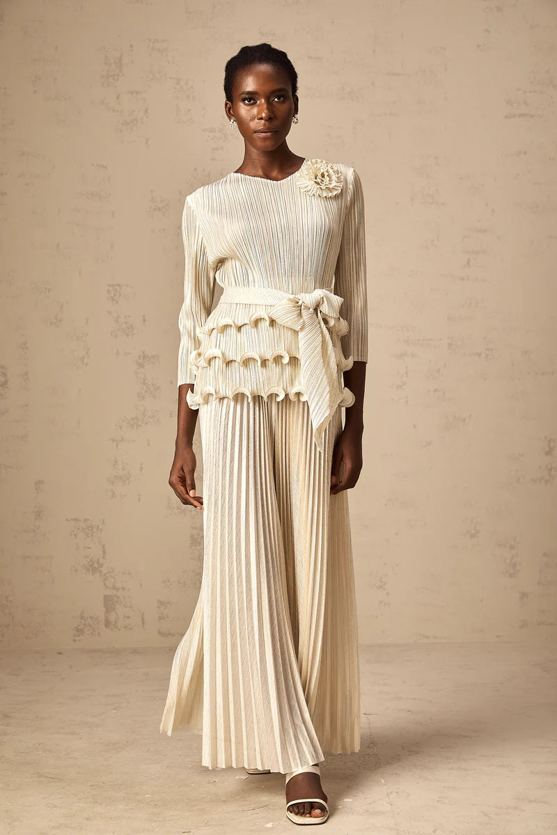 Conjunto Plissado com Acabamento Metalizado e Calça Wide Leg