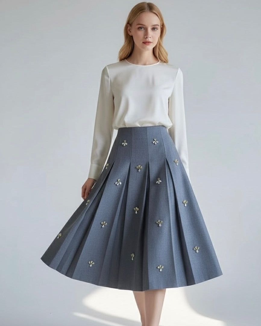 Saia Midi Com pregas Alfaiataria Bordada