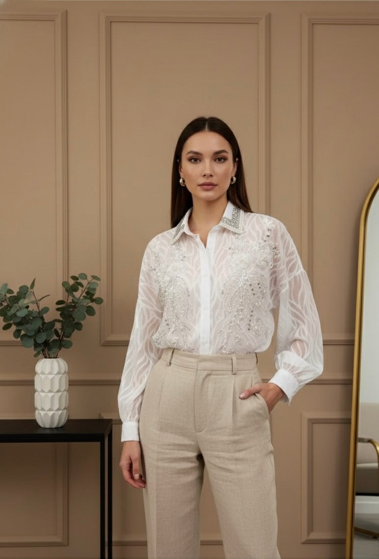 Camisa de Botão Oversized com Miçangas e Paetês