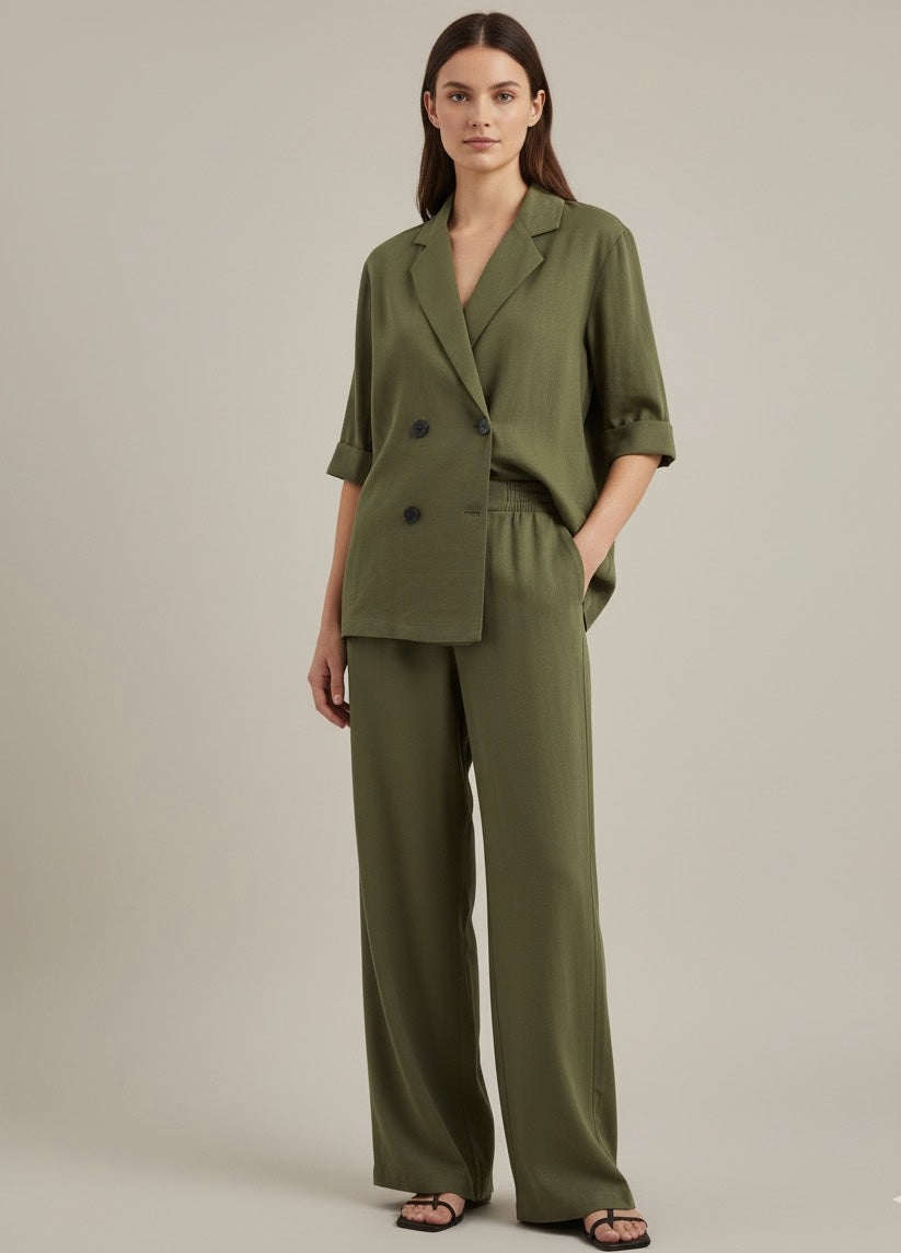 Conjunto Alfaiataria Moderna – Blazer com Botões Duplos e Calça Wide Leg