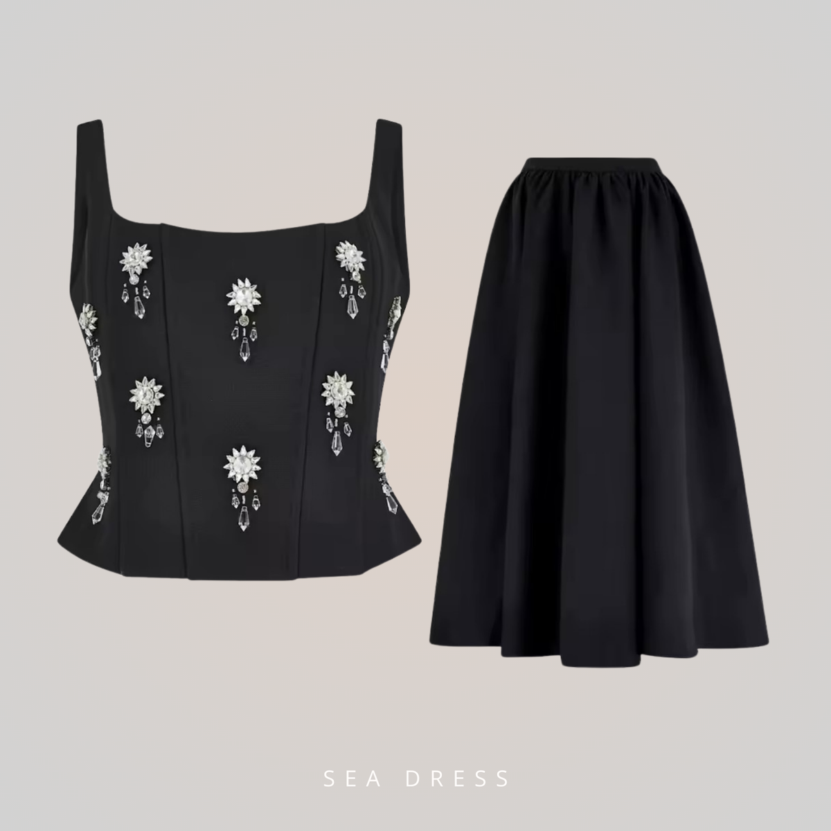 Conjunto Elegante de Top Halter com Flor de Strass e Saia de Cintura Alta – Coleção 2025