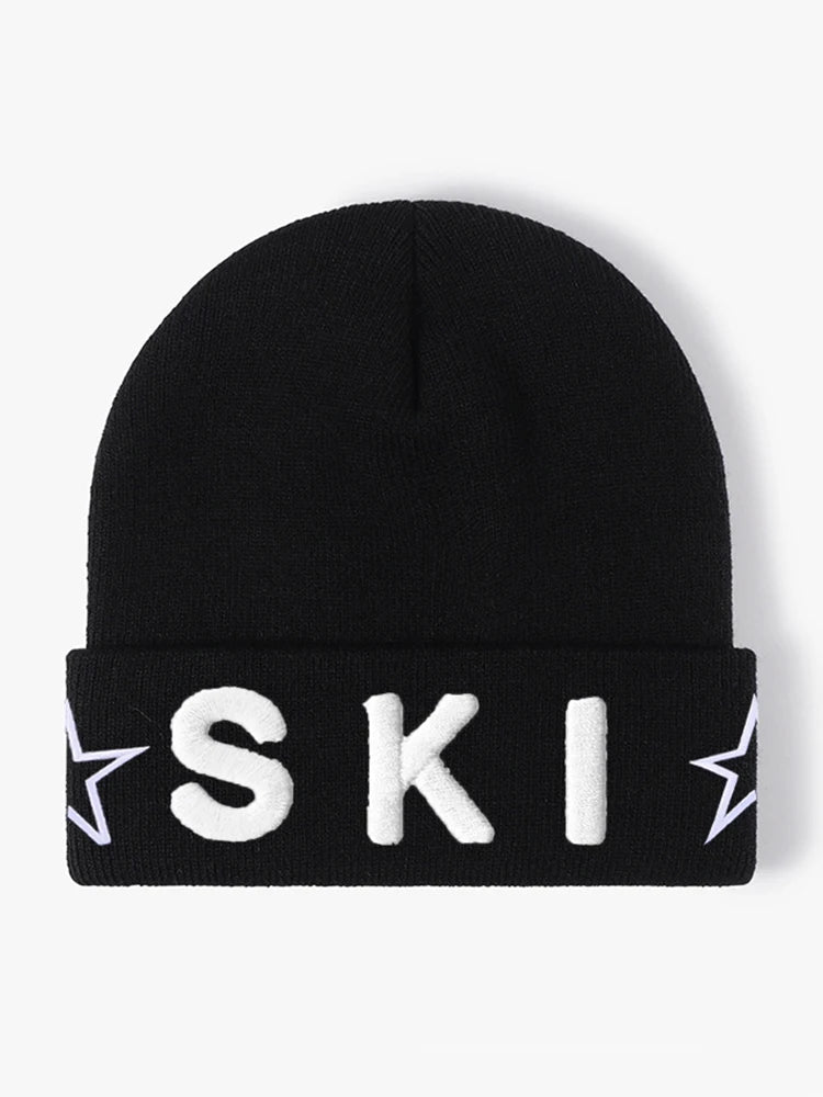 Touca de Tricô com Bordado – Conforto e Estilo para o Inverno