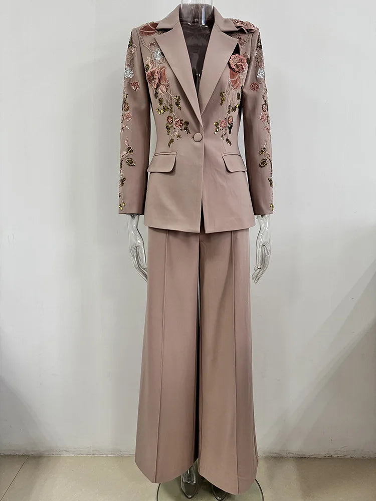 Conjunto Blazer Decorado em Bordado 3D e Calça Ampla Elegante