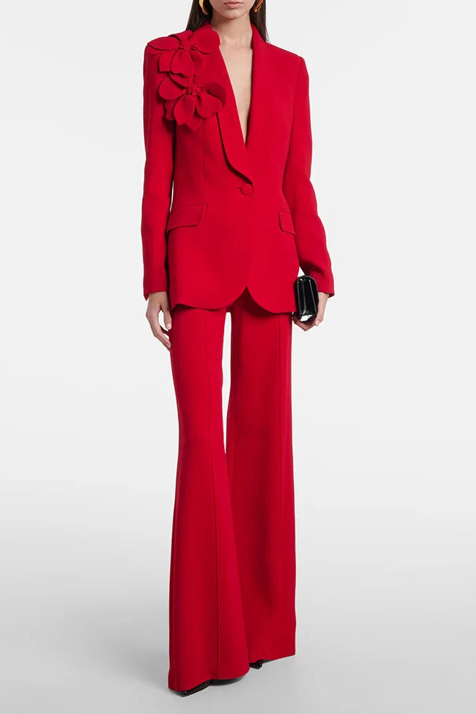 Conjunto de Alfaiataria 2 Peças: Blazer com Aplicação de Flor 3D e Calça