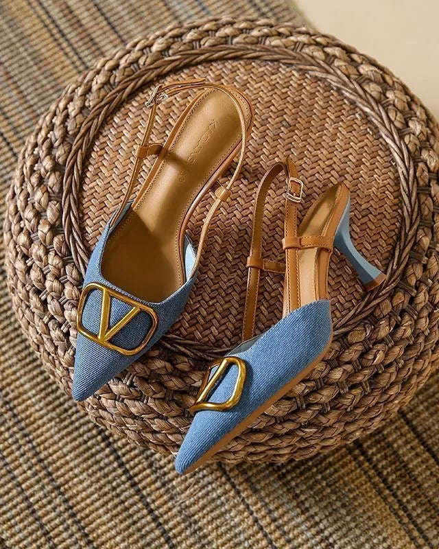 Sandálias Denim – Salto Fino Elegante e Conforto Moderno