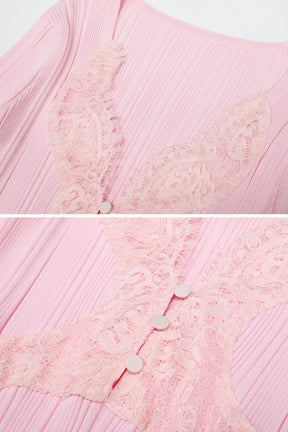 Vestido Midi em Tricô Canelado com Detalhes em Renda e Modelagem Sereia