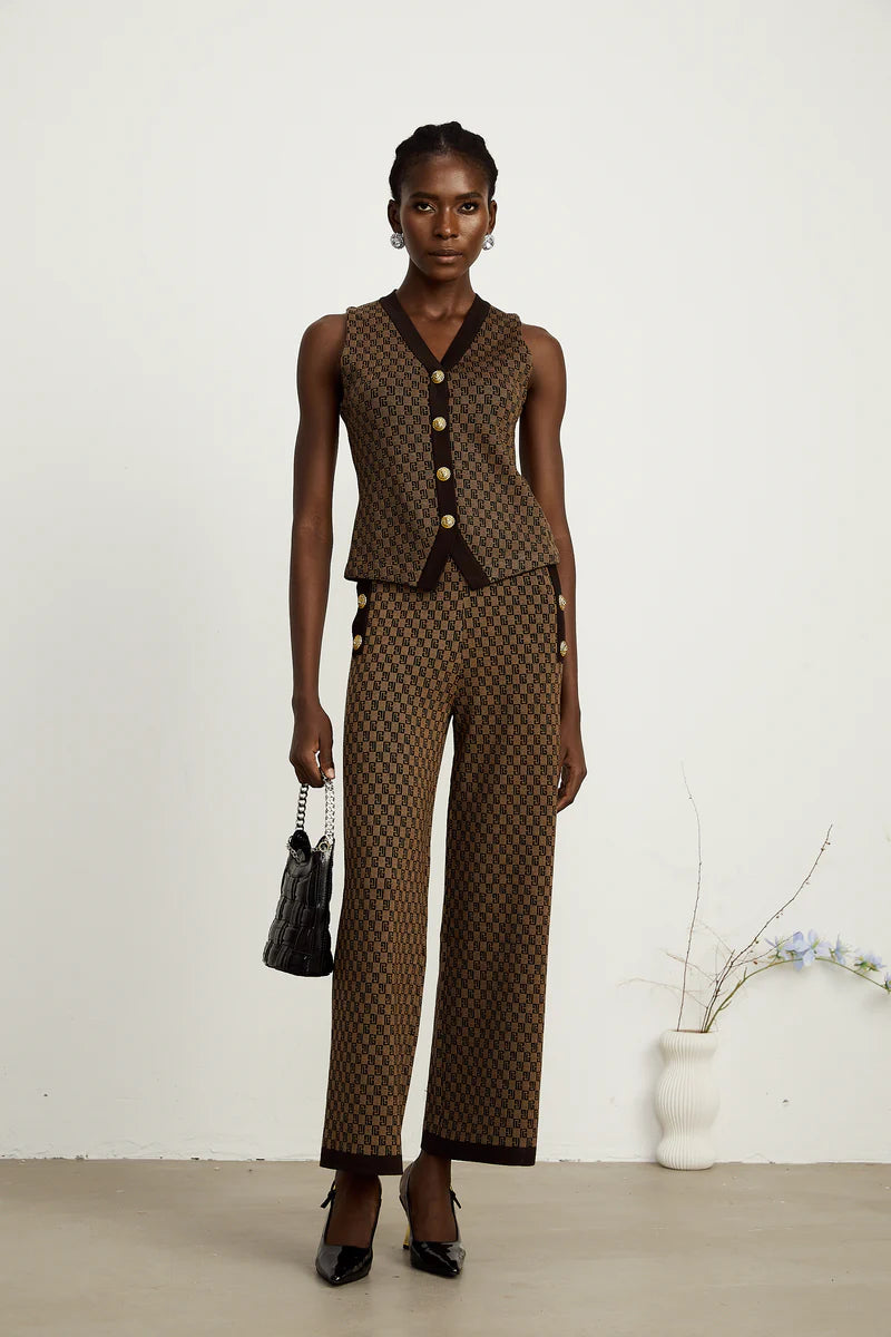 Conjunto Colete em Jacquard com Botões de Metal e Calça Pantalona