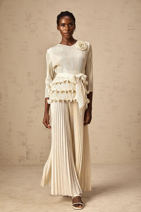 Conjunto Plissado com Acabamento Metalizado e Calça Wide Leg