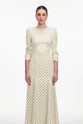 Vestido Sereia Elegante com Mangas Longas e Decote Costas em Formato de Coração