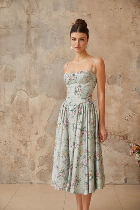 Vestido Estampado com Modelagem Slim e Cintura Definida