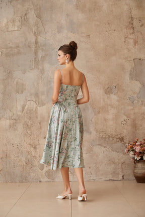 Vestido Estampado com Modelagem Slim e Cintura Definida