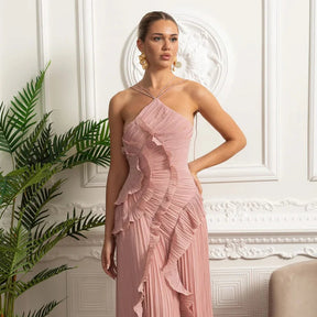 Vestido Sexy Assimétrico e Decote nas Costas – Sem Mangas, Com Babados, Cintura Alta e Modelagem Slim