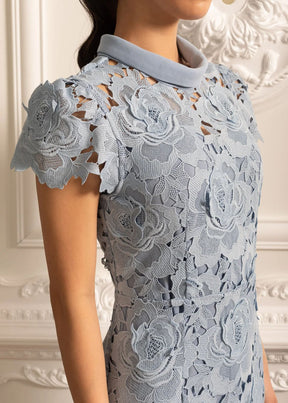 Vestido Renda Bordada  – Elegância Sofisticada