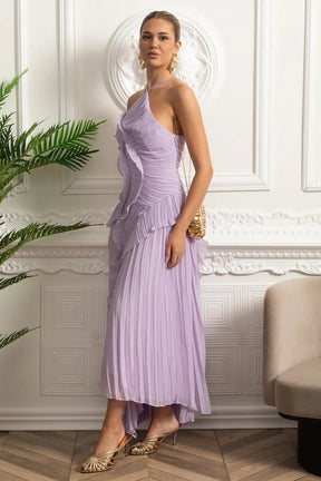 Vestido Sexy Assimétrico e Decote nas Costas – Sem Mangas, Com Babados, Cintura Alta e Modelagem Slim