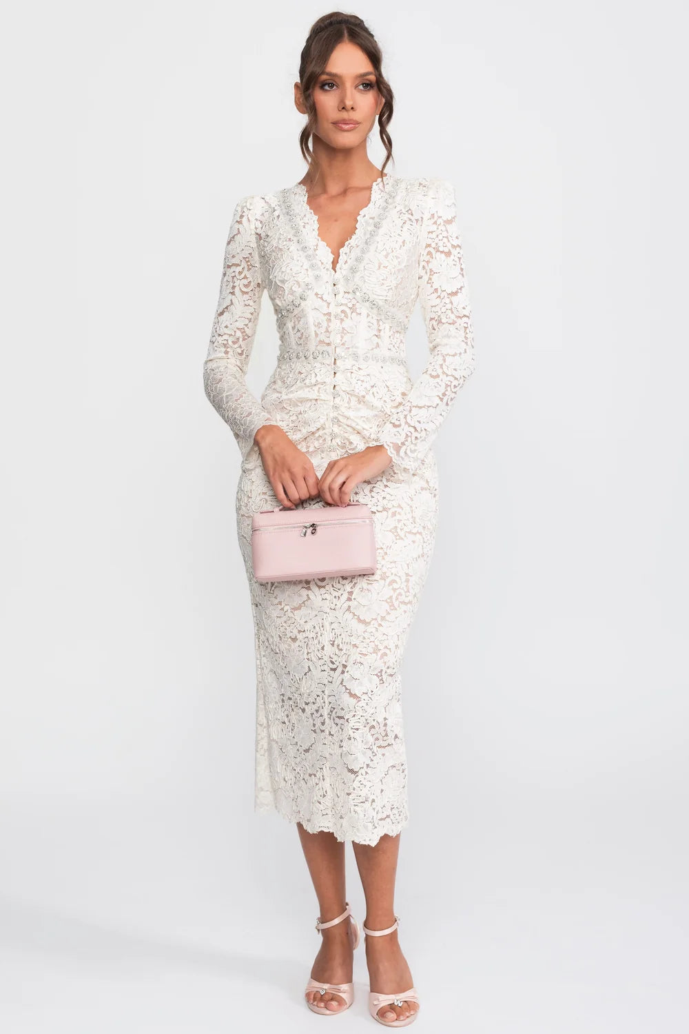 Vestido Elegante de Renda Mídium com Mangas Longas