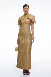 Conjunto Elegante em Tweed e Vestido Longo Escultural