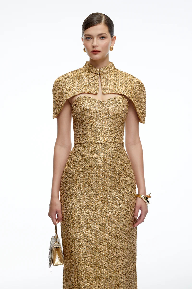 Conjunto Elegante em Tweed e Vestido Longo Escultural