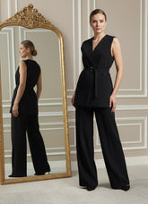 Conjunto Feminino de Colete e Calça - Elegância e Conforto