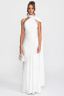 Vestido Longo Acetinado com Detalhe Torcido no Pescoço e Caimento Fluido