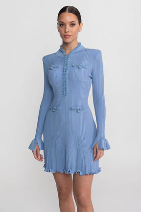 Vestido Curto Manga Longa com Acabamento de Pedraria e Punhos em Sino