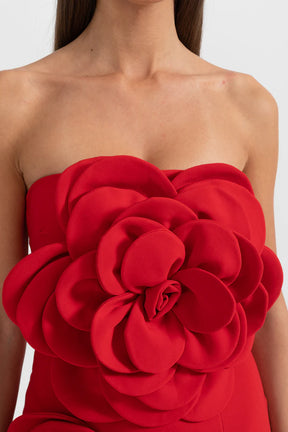 Vestido com Design Floral Volumoso