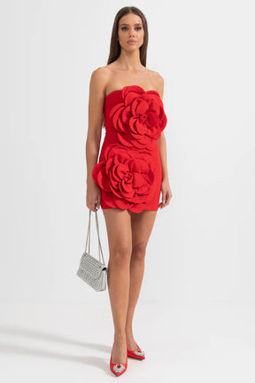 Vestido com Design Floral Volumoso