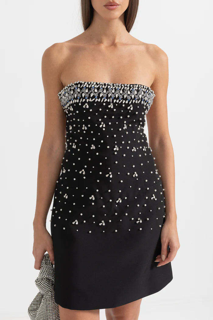 Vestido com Detalhes Bordado a Mão