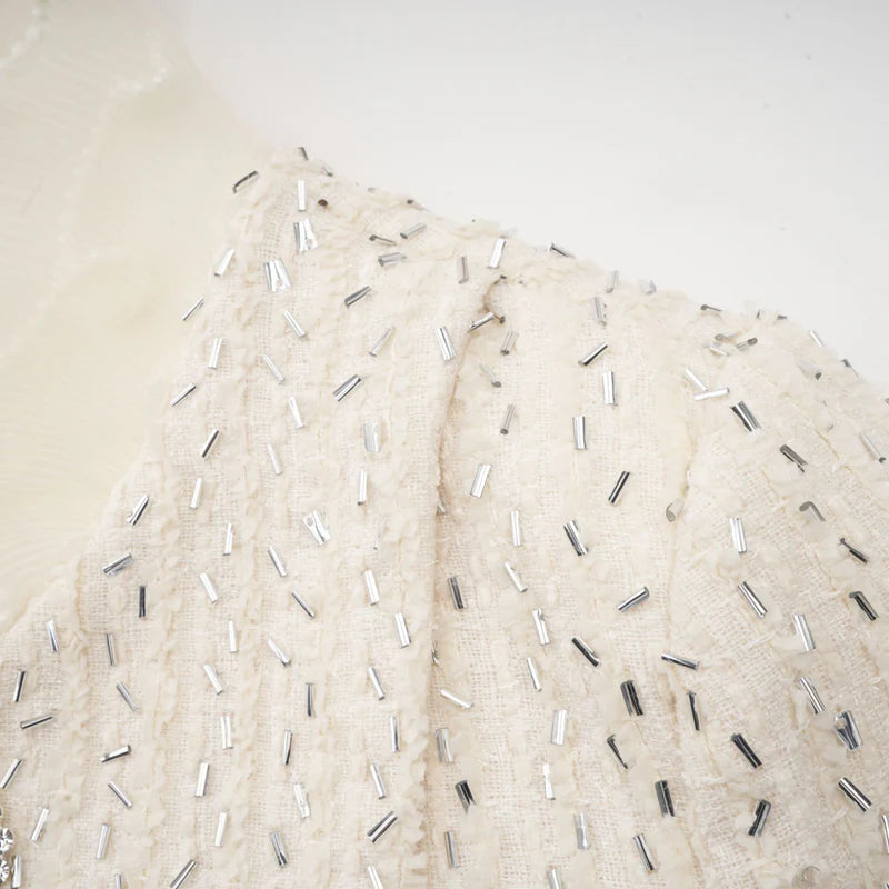 Casaco Curto de Luxo – Tweed, Pérolas e Pedrarias Acabamento  Alta Costura