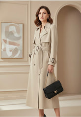 Trench Coat Feminino Slim com Gola e Cinto
