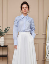 Camisa de Algodão Bordada com Flores e Recorte