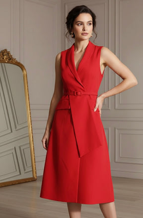 Vestido Minimalista Colar Entalhados - Cintura Alta e Sem Mangas