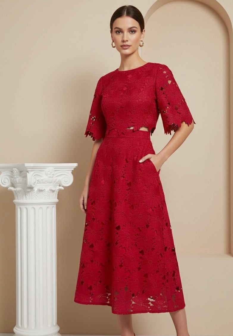 Conjunto de Duas Peças  – Bordado Fino com Saia Longa e Blusa Solta