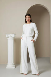 Conjunto com Renda e Recortes – Sofisticação com Estilo Moderno