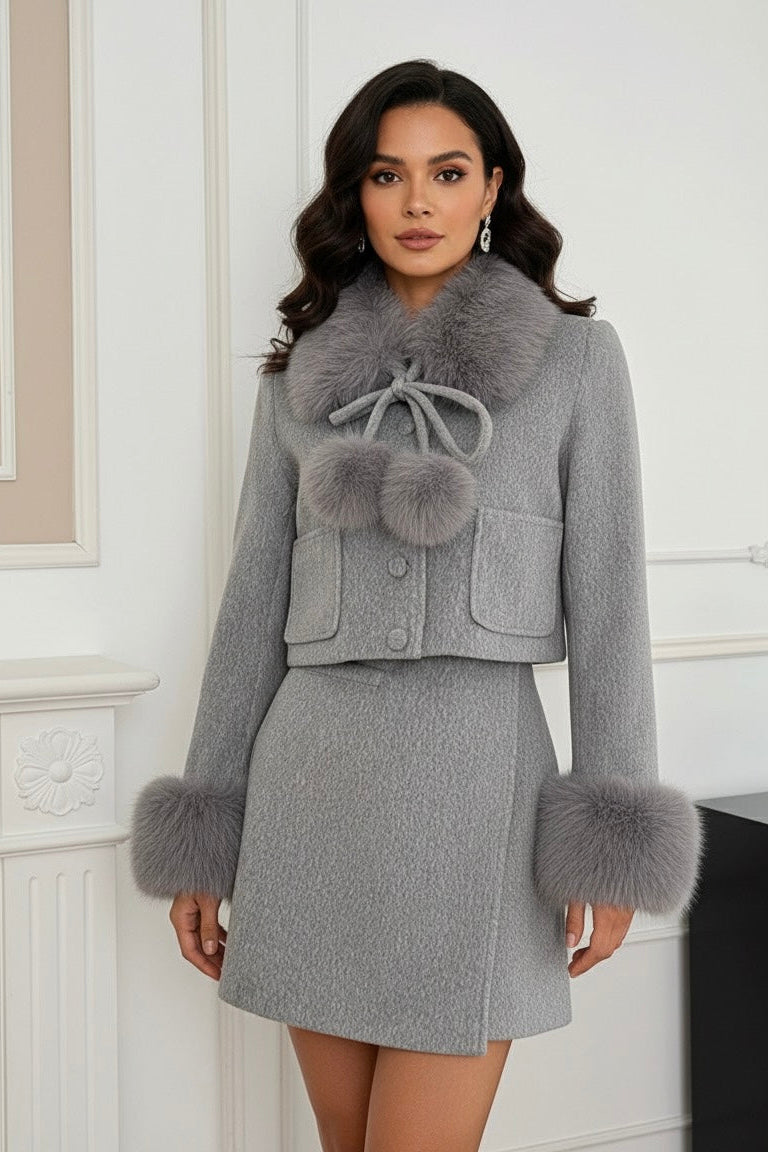 Conjunto Slim Feminino com Casaco de Pelo e Saia – Inverno