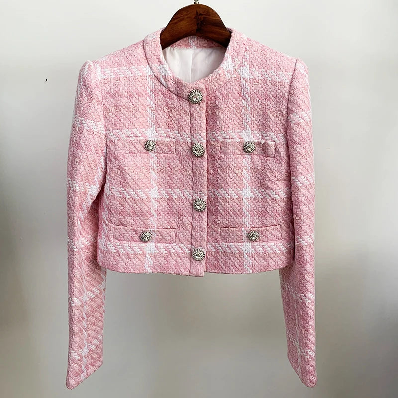 Blazer Curto de Tweed Rosa: Elegância em Tons Pastéis e Acabamento de Luxo