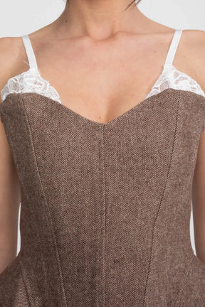 Top Cropped com Detalhe de Renda, Decote Baixo