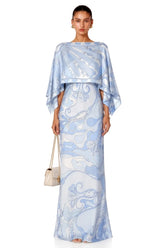Conjunto Vestido Justo com Capa Fluida Estampada