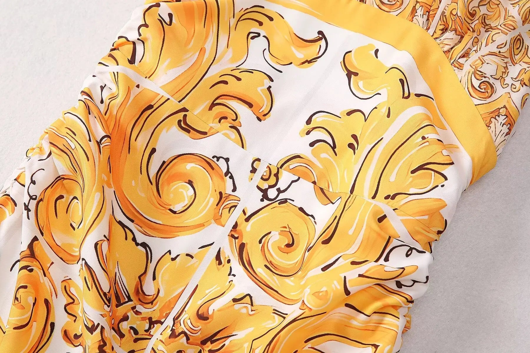 Vestido Midi Luxo – Elegante e Sofisticado