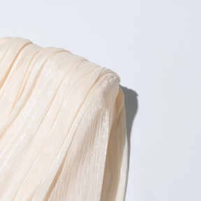 Vestido Mini com Babados, Mangas Longas e Silhueta Fluida