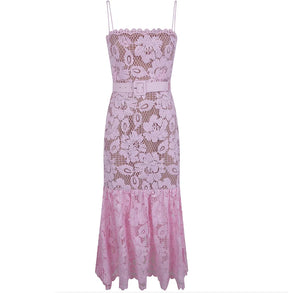 Vestido Longo Sereia em Renda com Recortes Vazados e Alças Delicadas