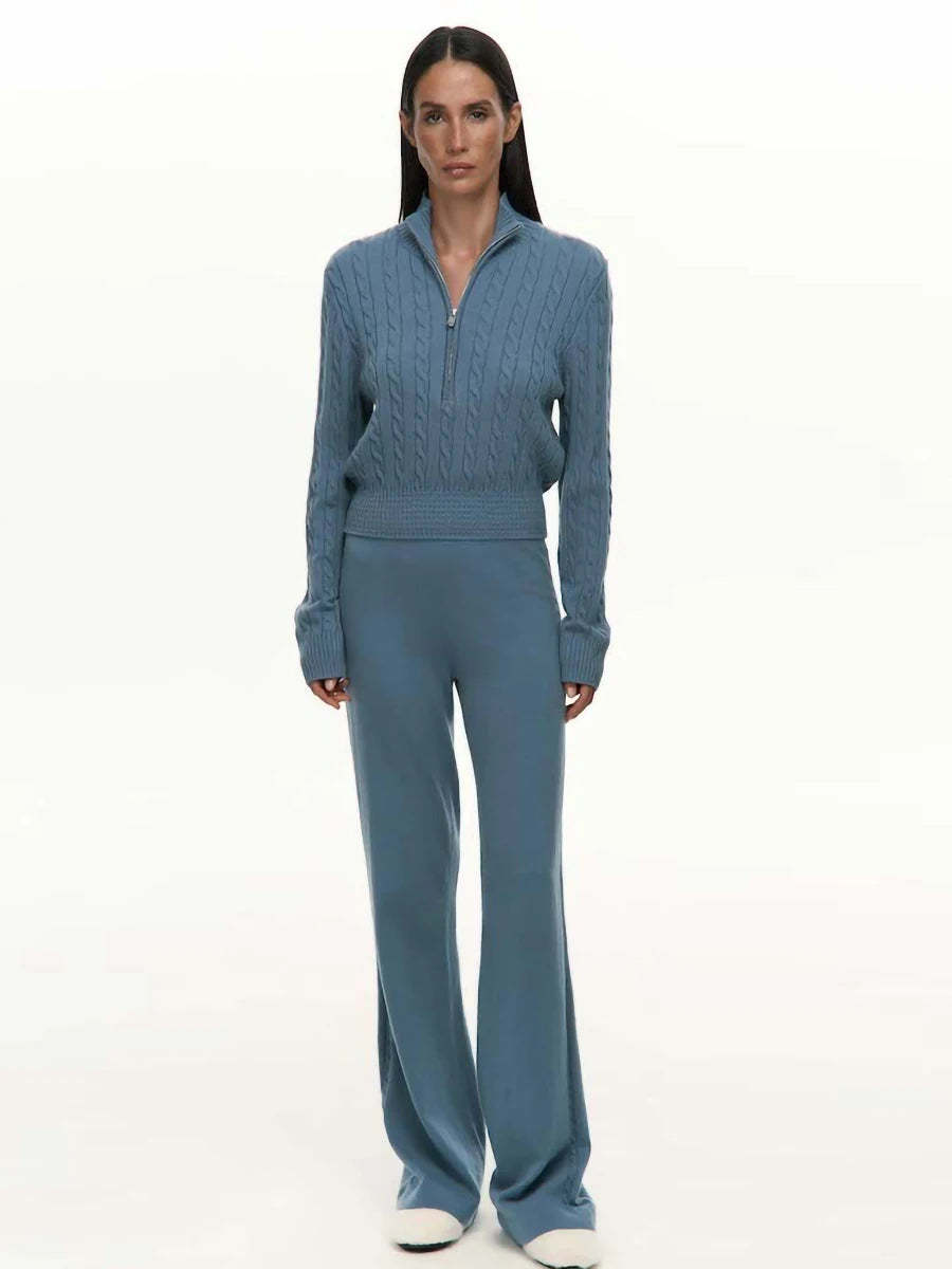 Conjunto de Mangas Longas e Calça Fluida Minimalista