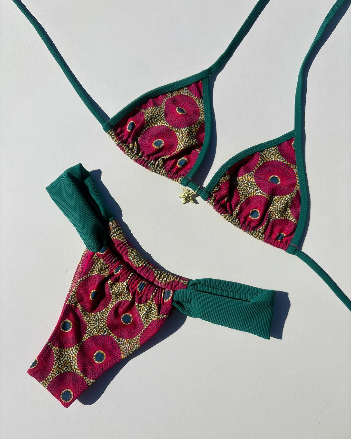 Bikini Push-Up com Estampa Exclusiva e Modelagem Atemporal– Conjunto Sofisticado