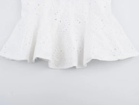 Conjunto – Top Bordado Cropped com Alças Finas + Saia Plissada de Cintura Alta, Modelo A-Line