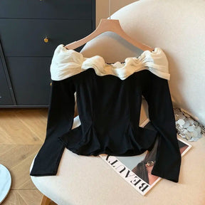 Blusa Elegante com Decote Ombro a Ombro e Detalhe Recortado