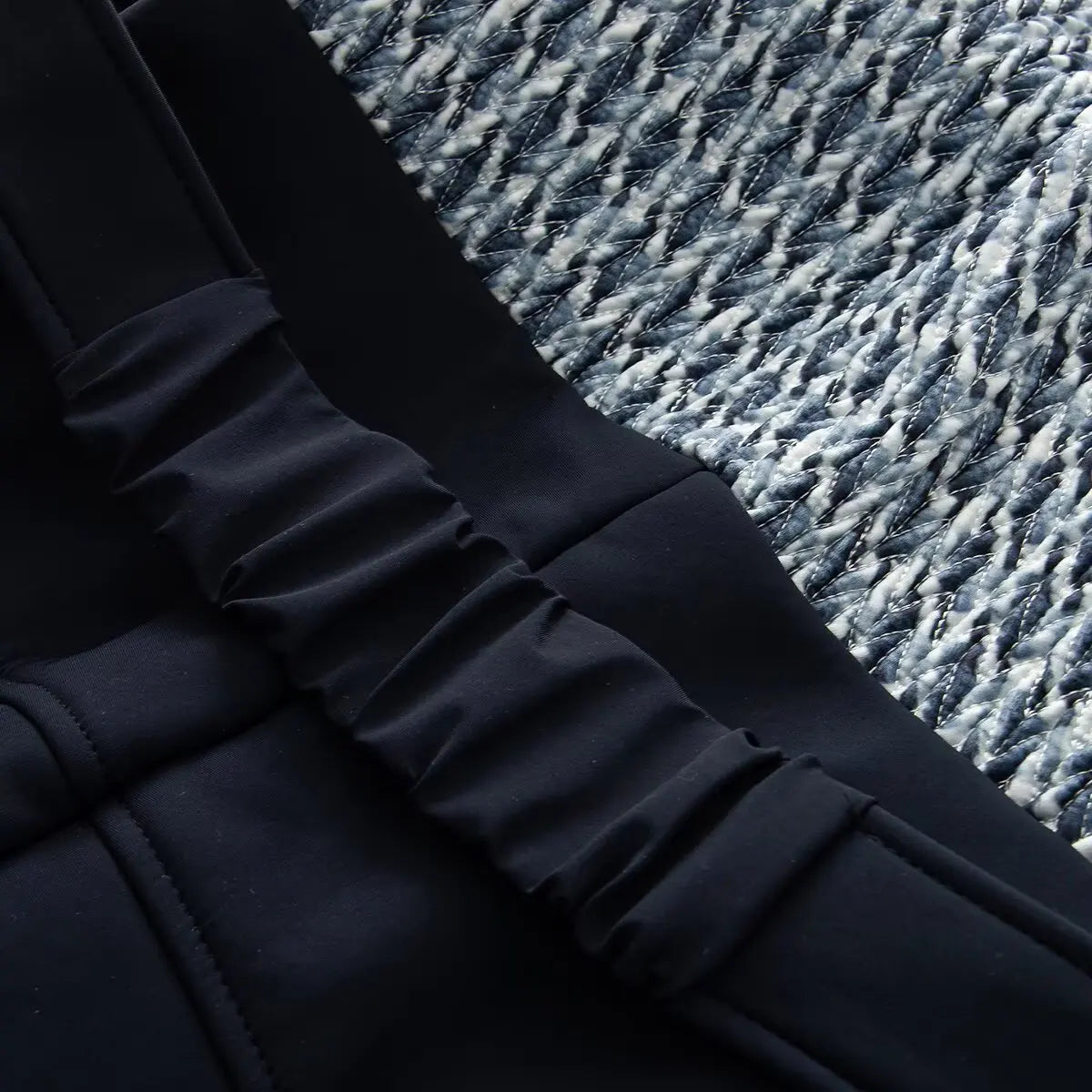 Macacão Feminino Esportivo Elegante – Proteção Térmica, Cintura Alta e Fechamento em Zíper impermeável