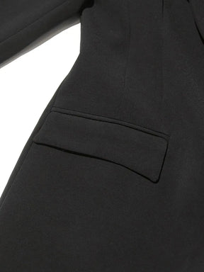Trench Coat com Cinto – Design Elegante e Silhueta Acinturada