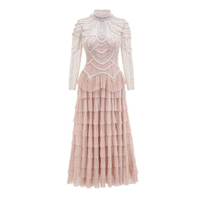 Vestido Longo - Luxo, com Bordado Feito à Mão e Saia em Camadas de Tule