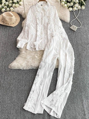 Conjunto bordado delicado - Calça e camisa