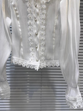 Camisa em Seda Bordada com renda e botões em cristais